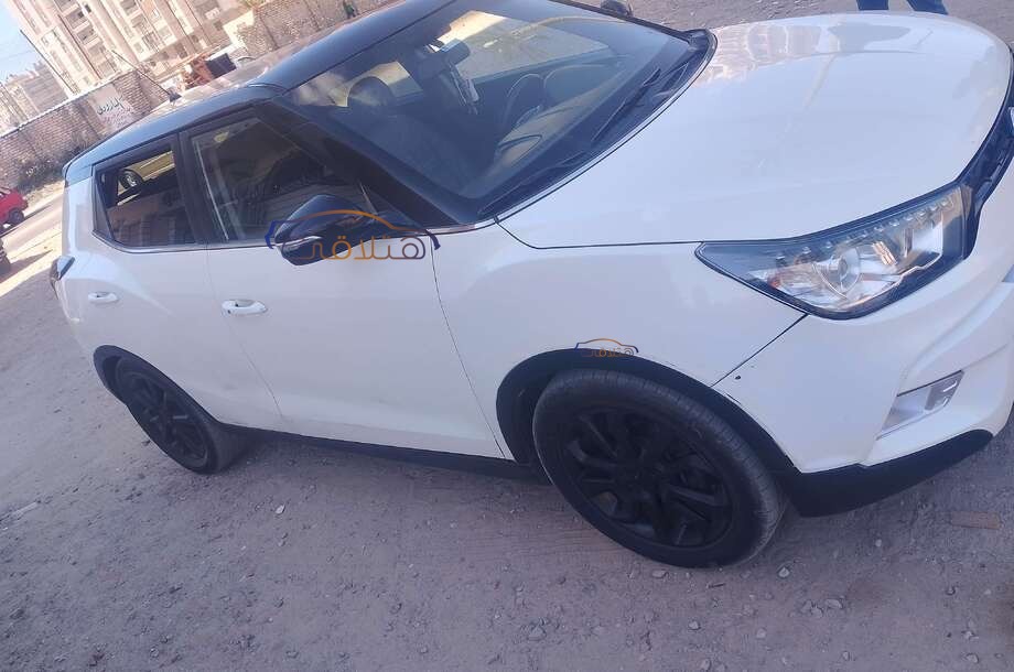 Tivoli Ssang Yong White