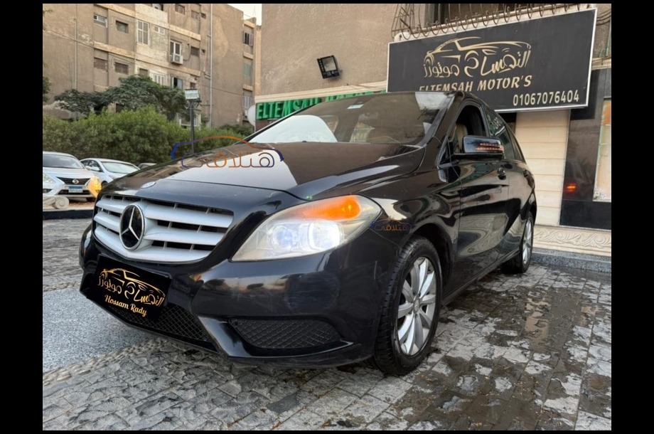 B 200 Mercedes أسود