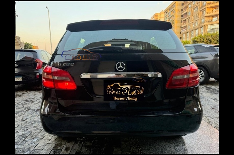 B 200 Mercedes أسود