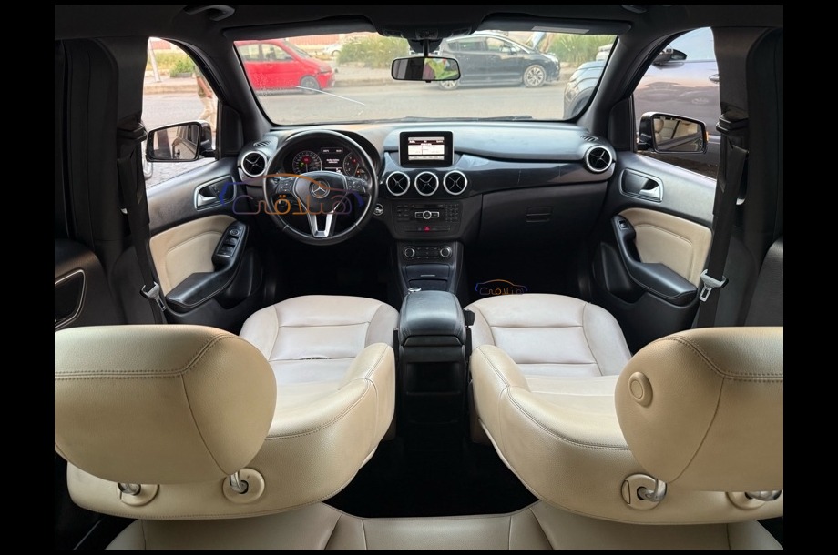 B 200 Mercedes أسود