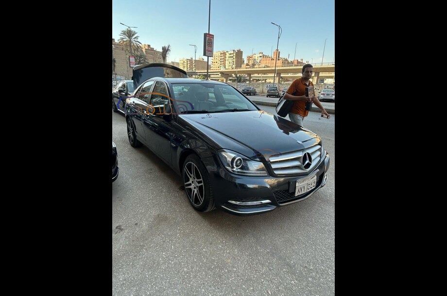 C 180 Mercedes Black