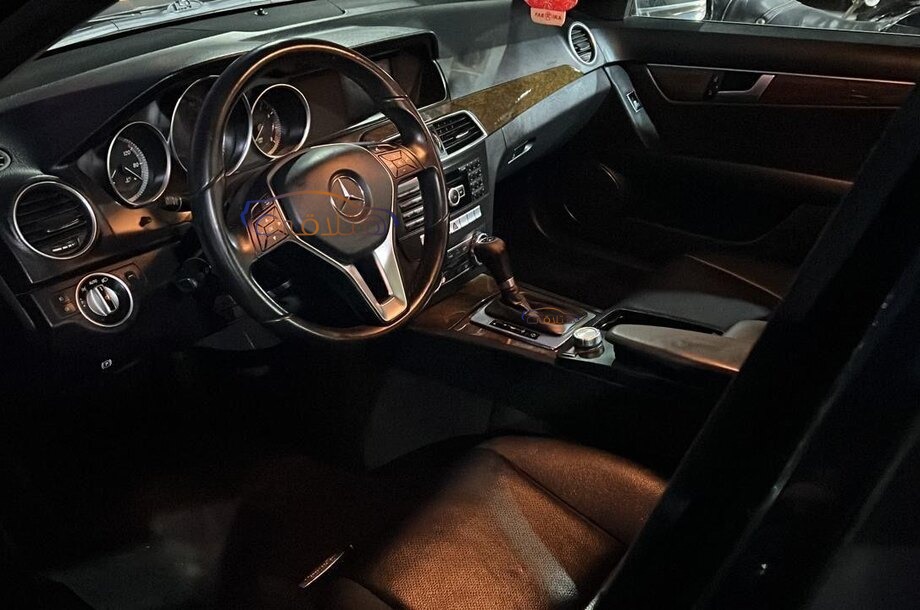 C 180 Mercedes Black