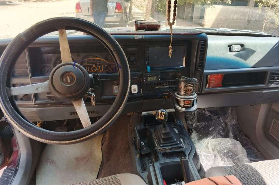 Cherokee Jeep Dark red