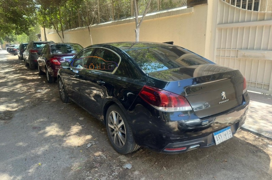 508 Peugeot أسود