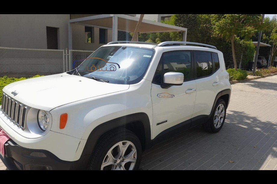 Renegade Jeep أبيض