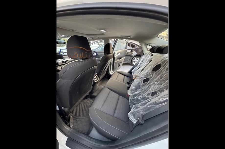 Cerato Kia أبيض
