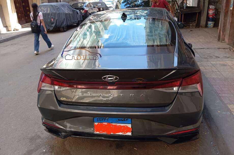 Elantra CN7 Hyundai Dark green