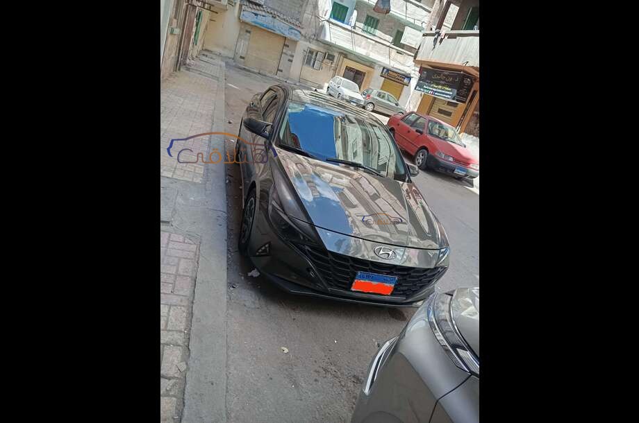 Elantra CN7 Hyundai Dark green