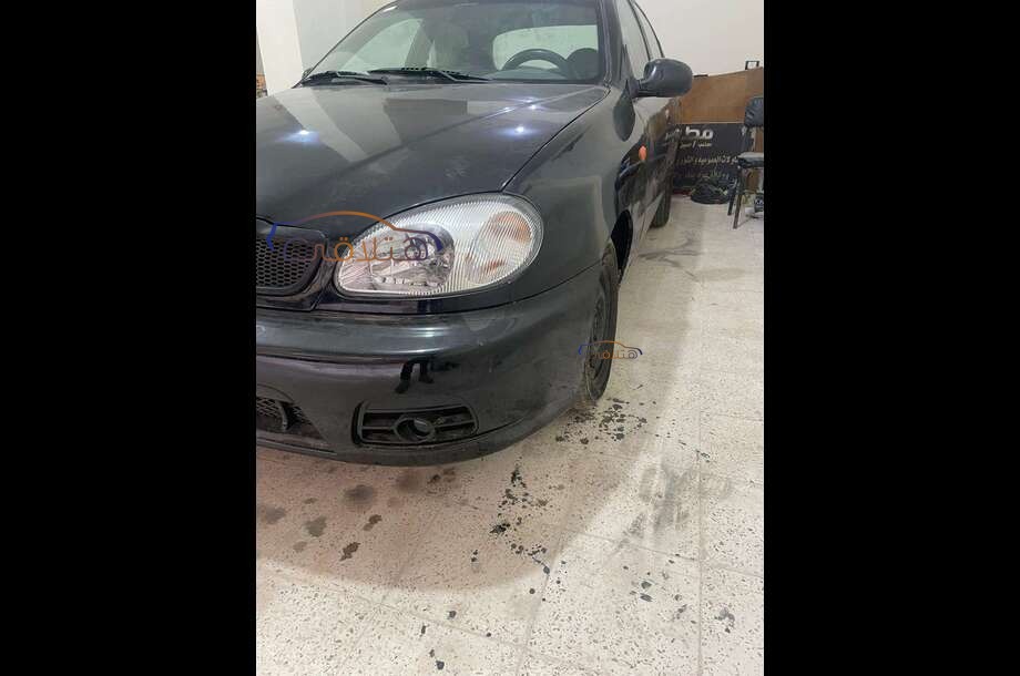 Lanos 2 Daewoo أسود