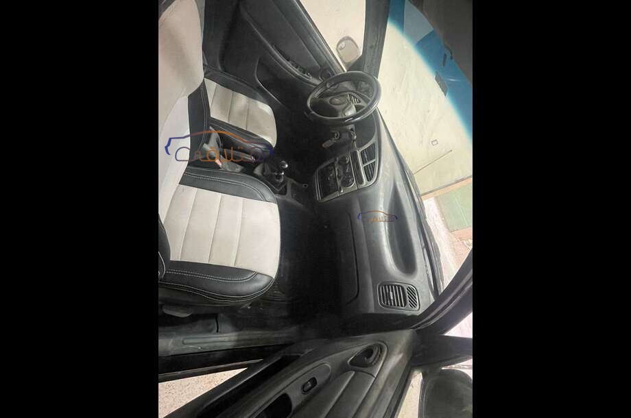 Lanos 2 Daewoo أسود