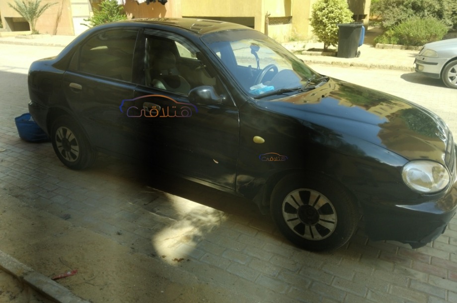 Lanos Daewoo أسود