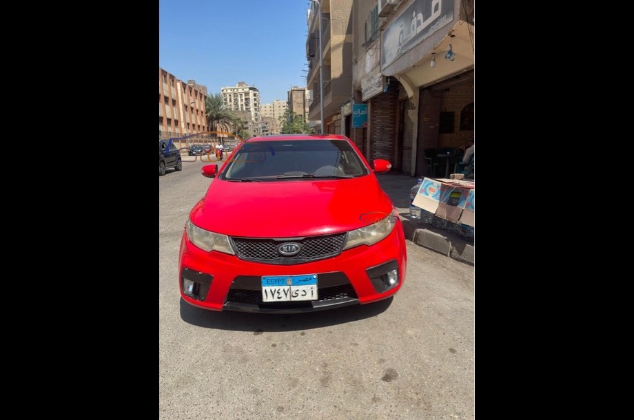 Cerato Koup Kia احمر