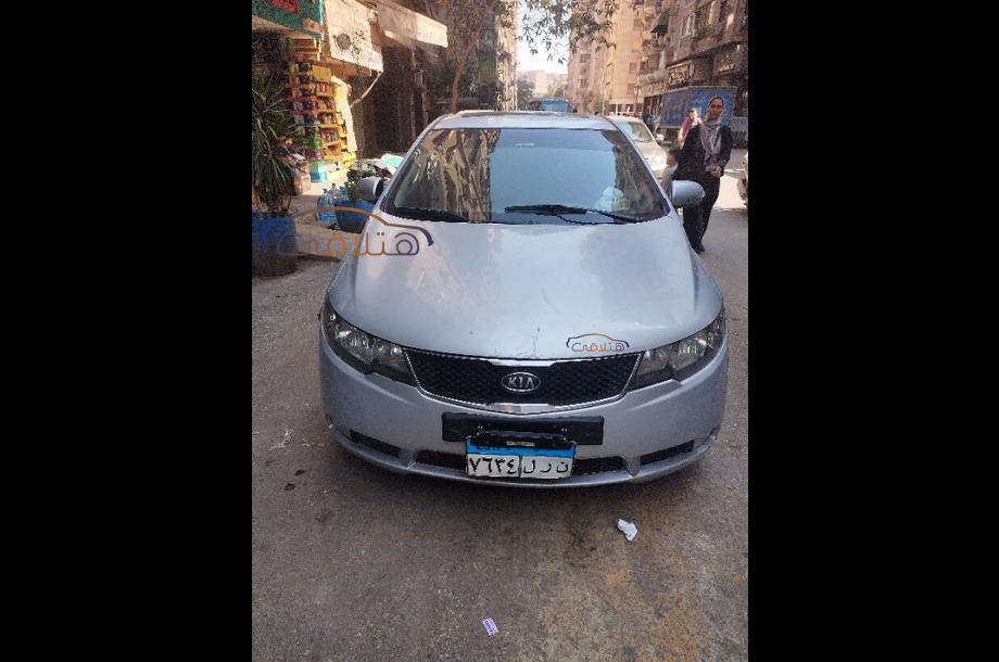 Cerato Kia فضي