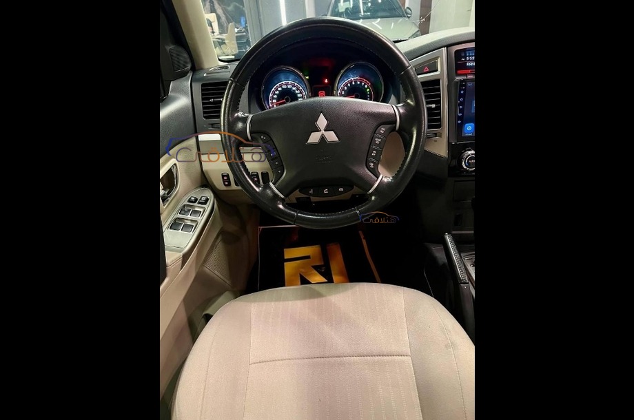 Pajero Mitsubishi Bronze