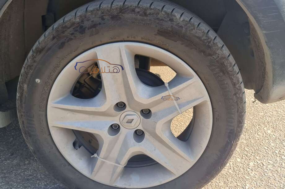 Sandero Step Way Renault أزرق