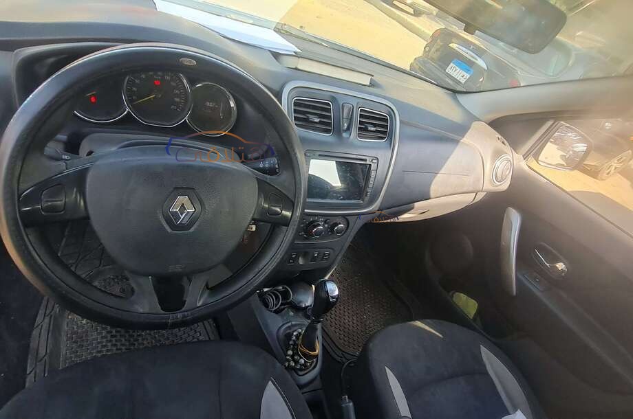 Sandero Step Way Renault أزرق