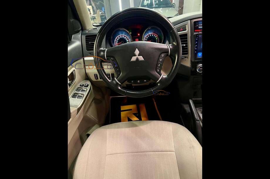 Pajero Mitsubishi Bronze