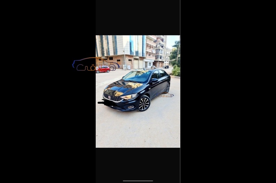 Tipo Fiat أسود