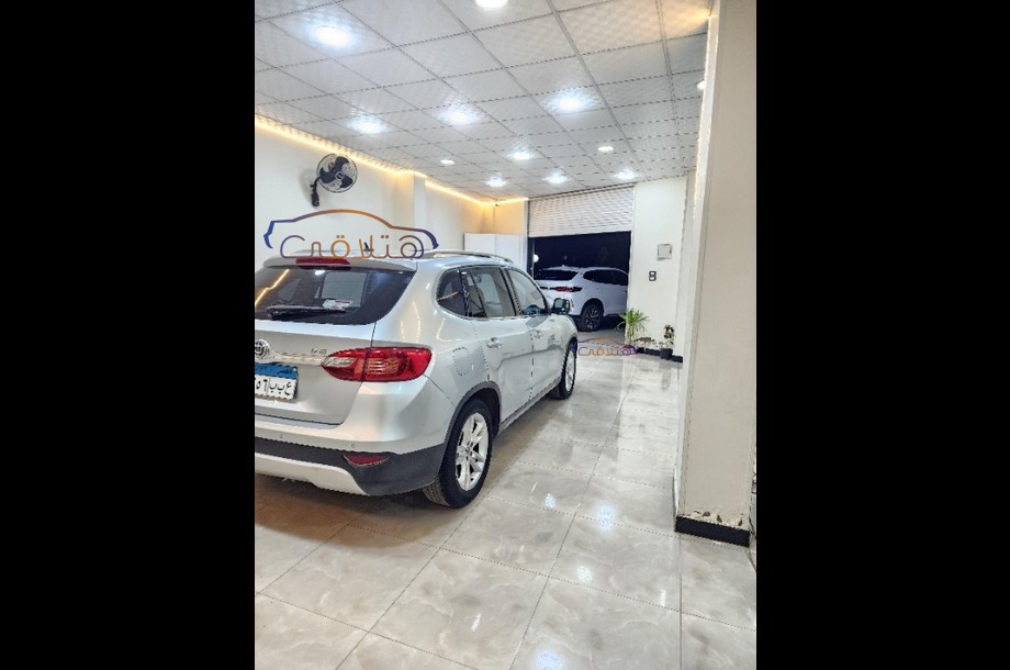 V5 Brilliance فضي