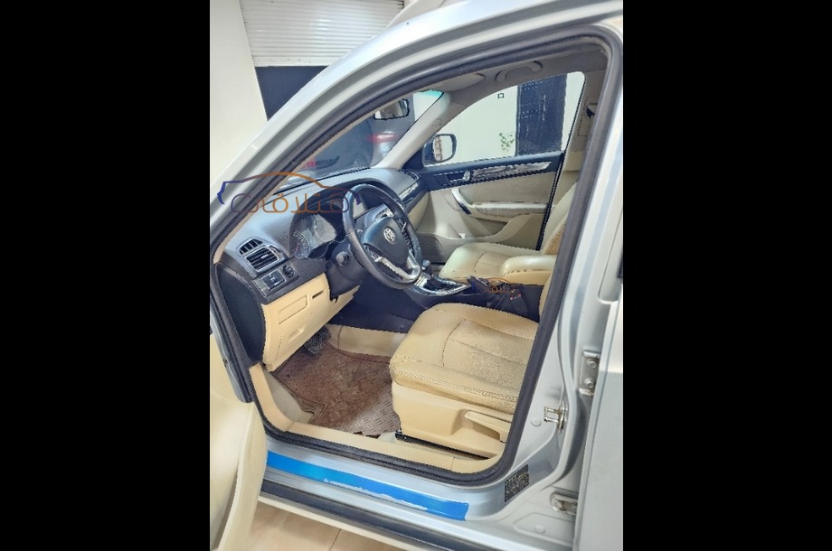 V5 Brilliance فضي