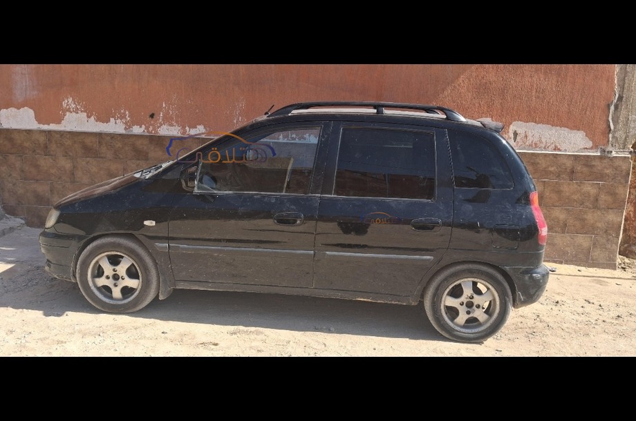 Matrix Hyundai أسود