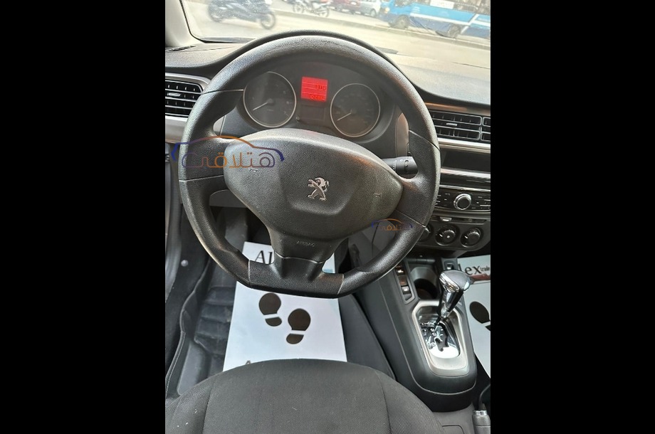 301 Peugeot Dark grey