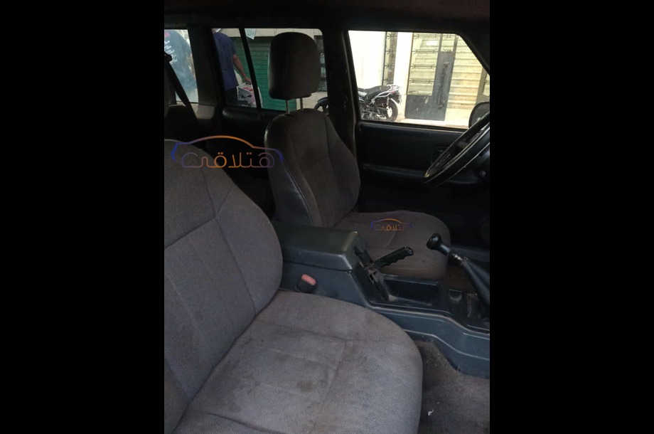 Cherokee Jeep Dark grey