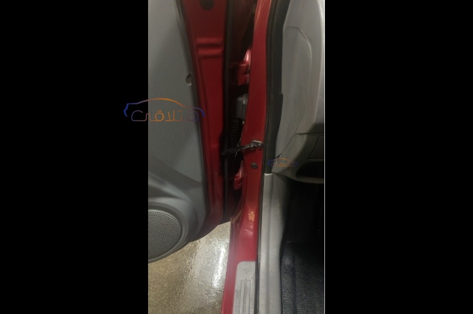 Matrix Hyundai احمر