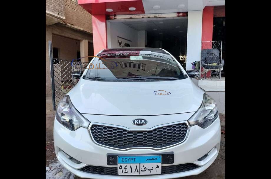 K3 Kia أبيض