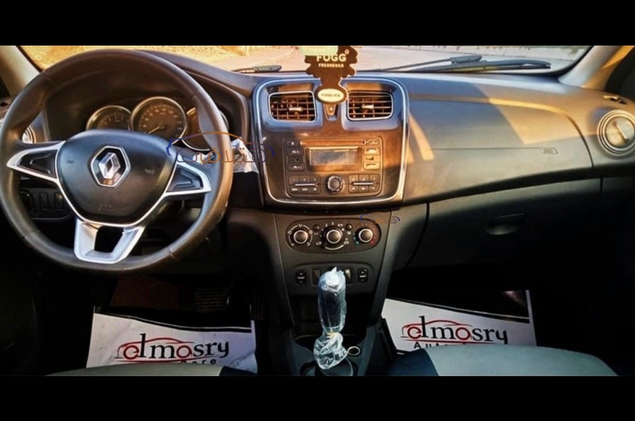 Sandero Renault Dark blue