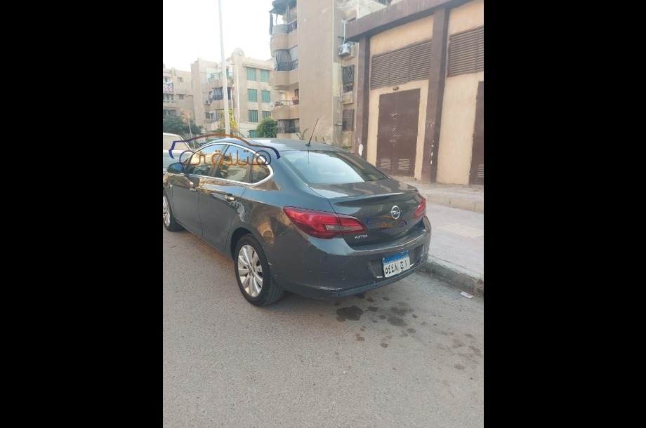 Astra Opel رمادي