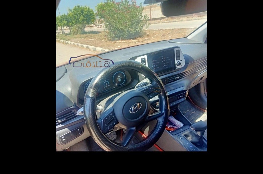 Bayon Hyundai احمر
