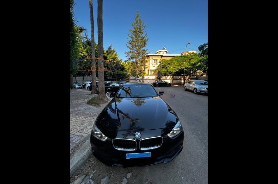 318 BMW أسود