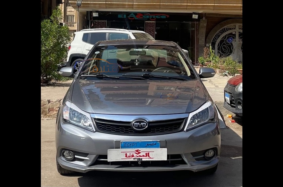 F3 Byd رمادي
