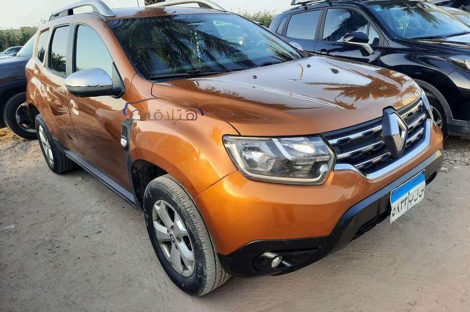 Duster Renault برونزي