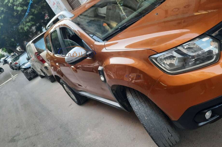 Duster Renault برونزي