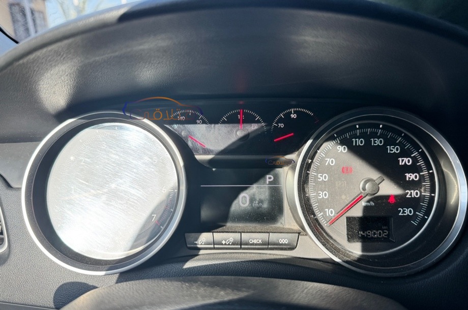 508 Peugeot رمادي