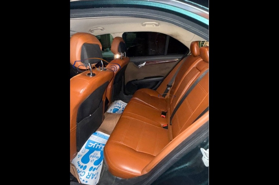 C 180 Mercedes Dark green