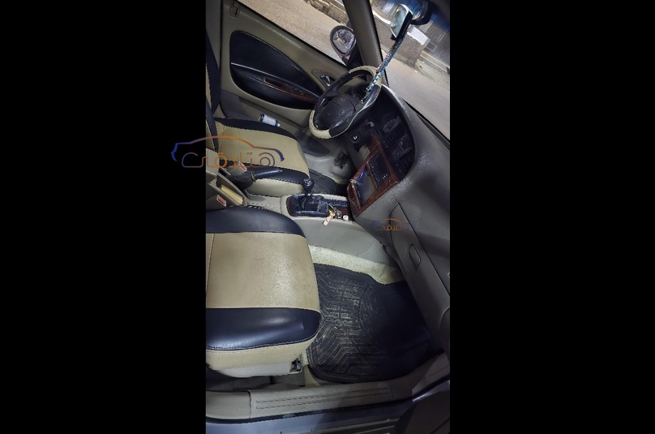 Nubira 2 Daewoo فضي