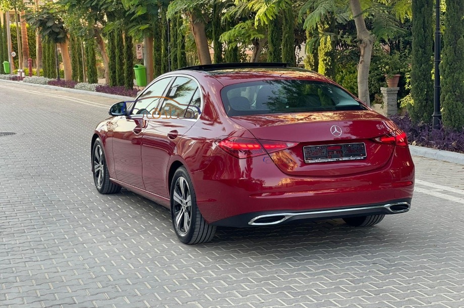 C 200 Mercedes احمر