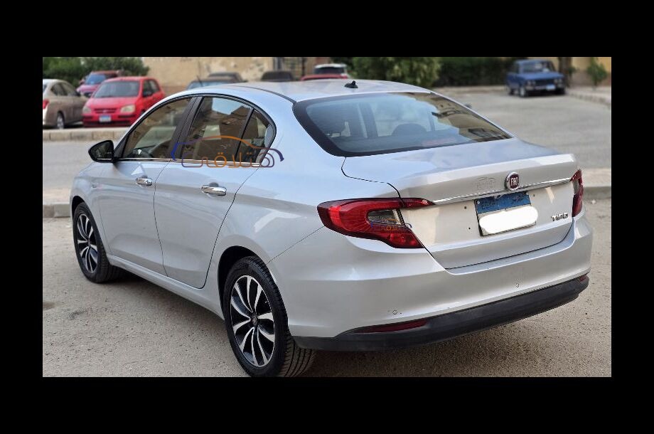 Tipo Fiat فضي