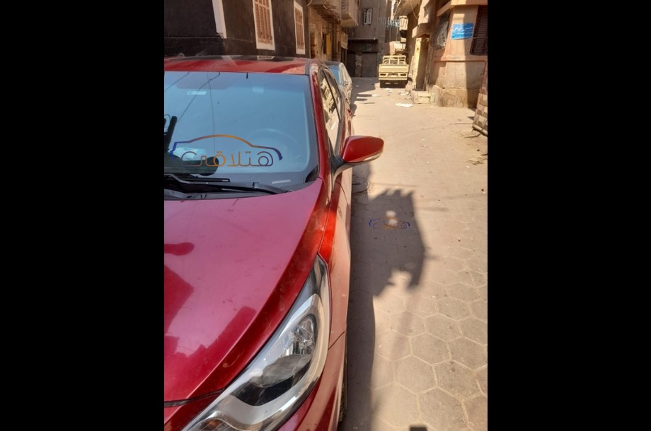 Accent RB Hyundai احمر