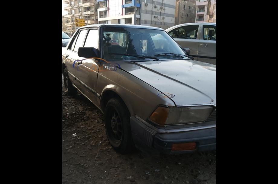 Accord Honda ذهبي