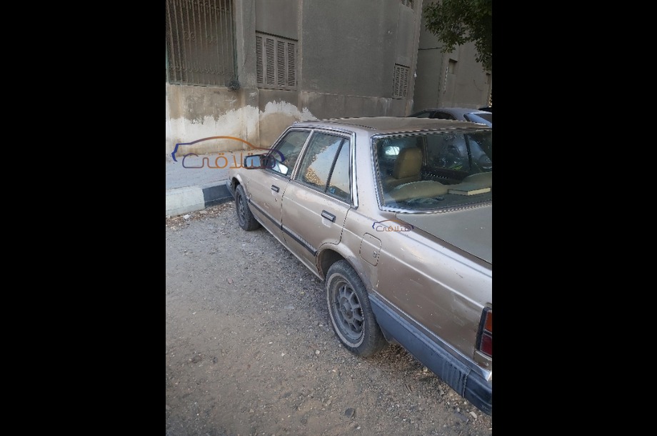 Accord Honda ذهبي