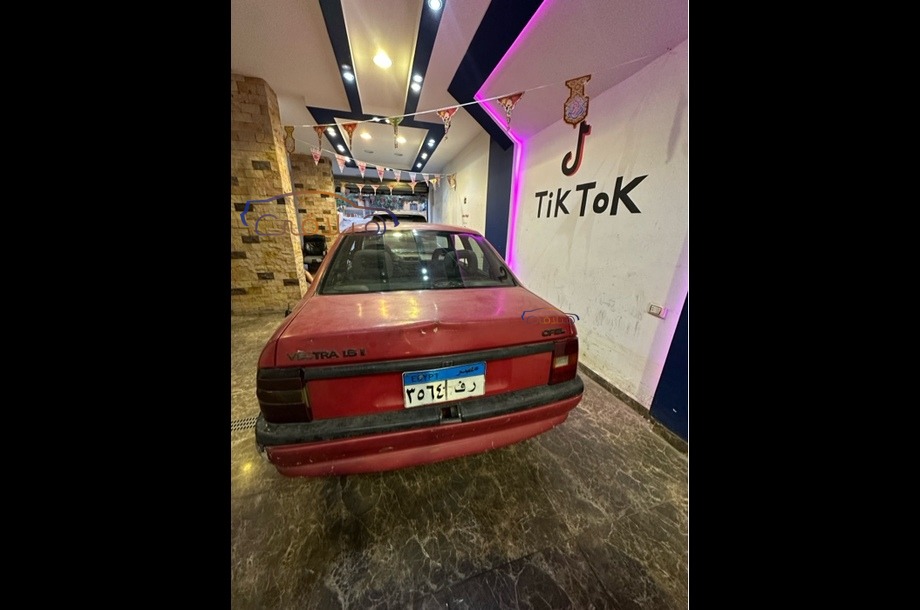 Vectra Opel Red