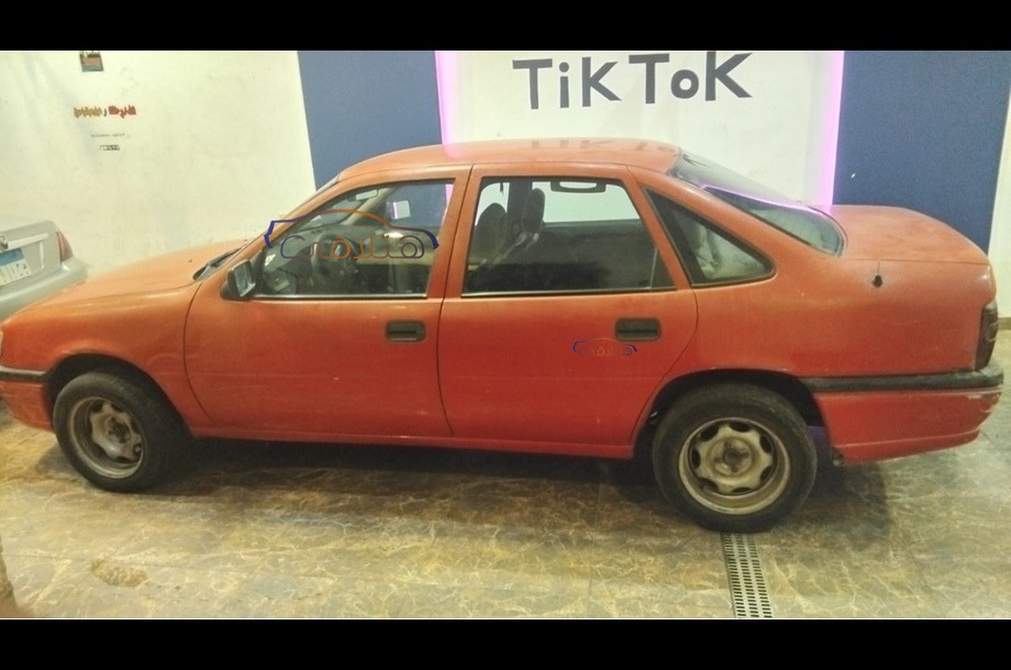 Vectra Opel Red