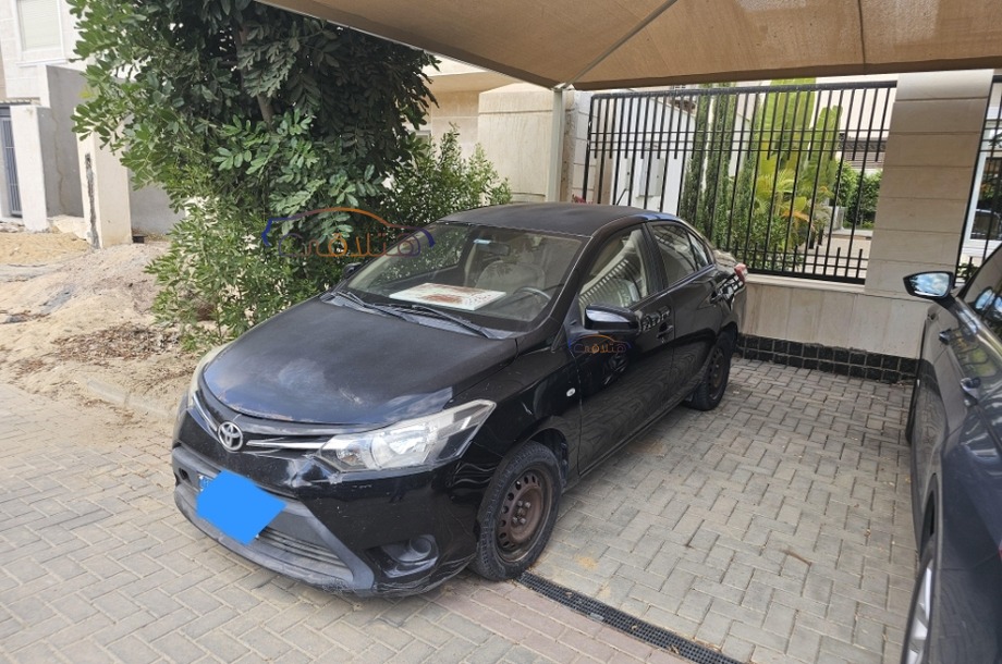 Yaris Toyota Black