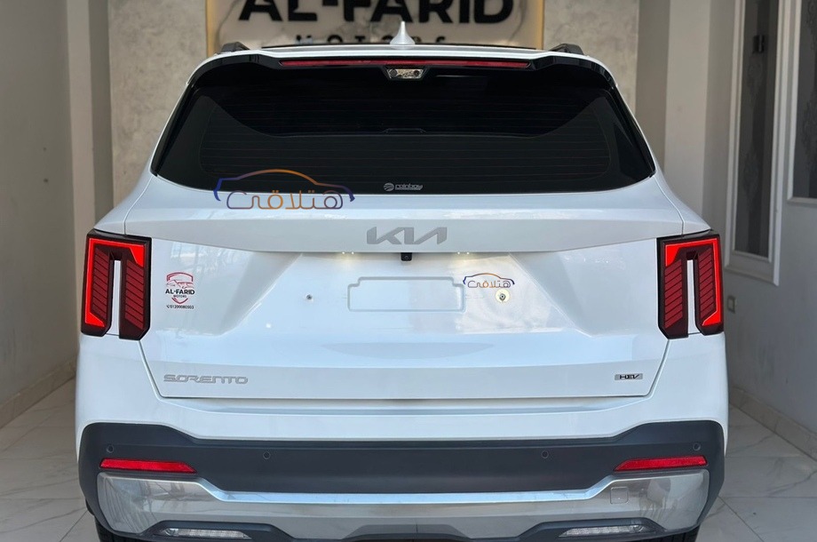 Sorento Kia White