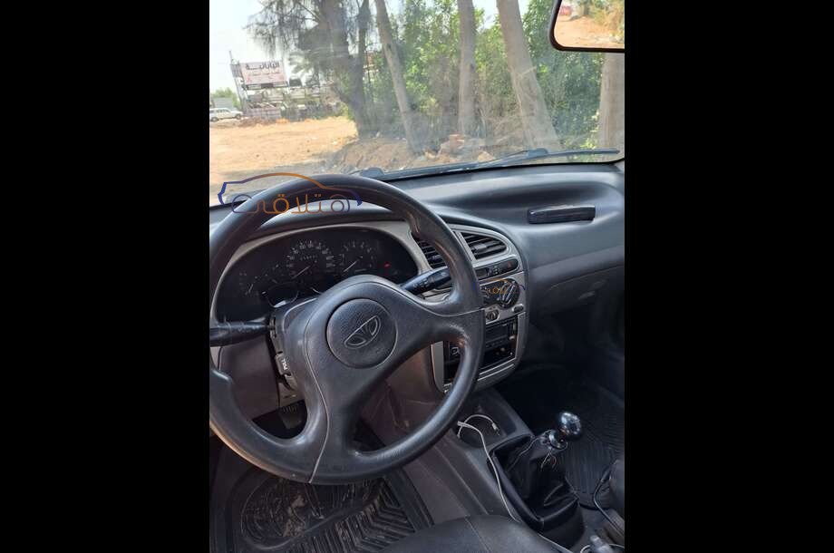 Lanos 2 Daewoo أبيض