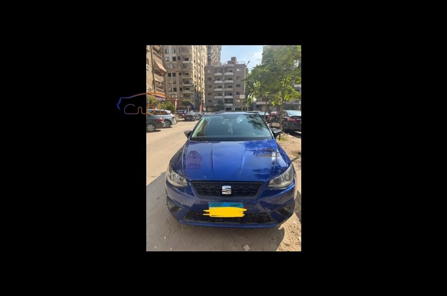 Ibiza Seat أزرق